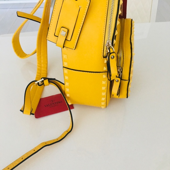 FASHION MINI ROCKSTUD BACKPACK LEATHER. main image 4
